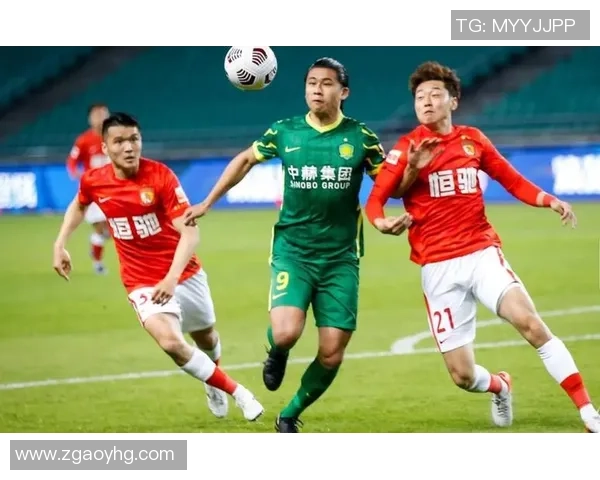 武汉排球队以98分领跑城市联赛积分榜展现强劲实力